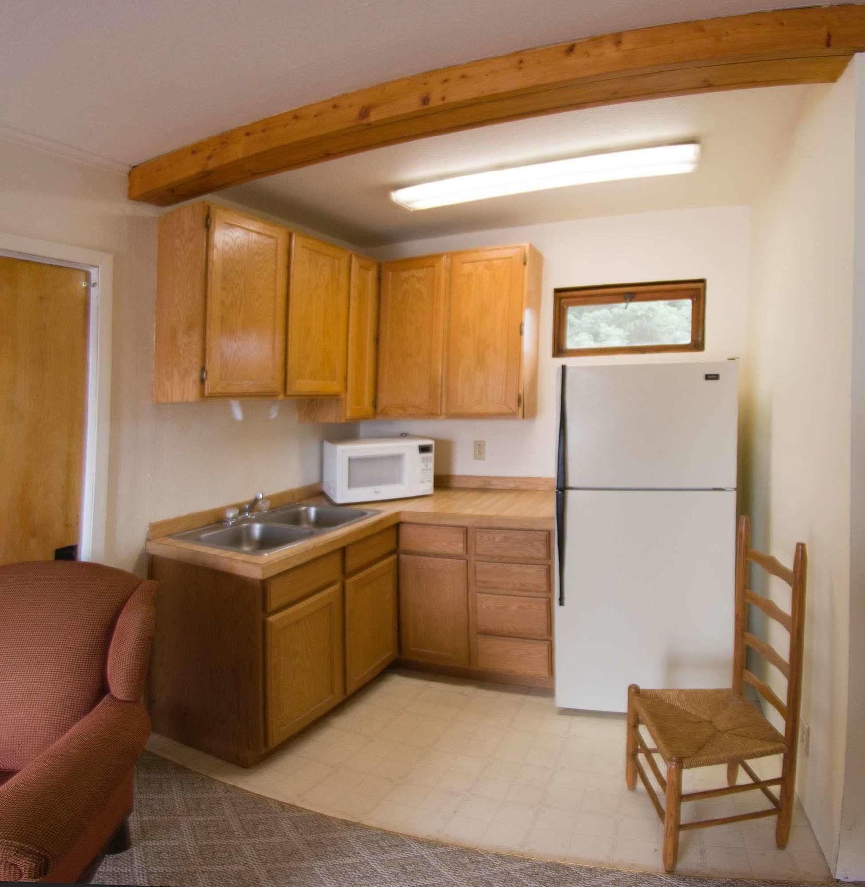Yellowstone Holiday Motel Вест-Йеллоустоун Екстер'єр фото