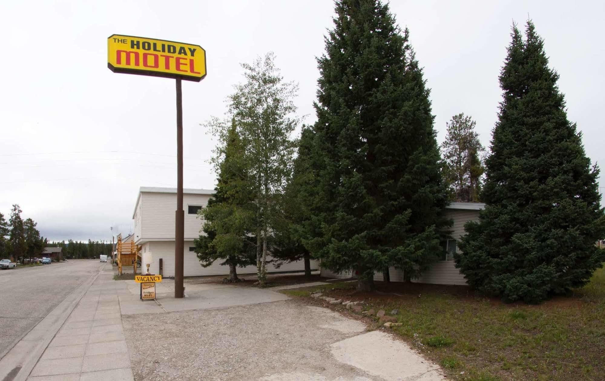 Yellowstone Holiday Motel Вест-Йеллоустоун Екстер'єр фото